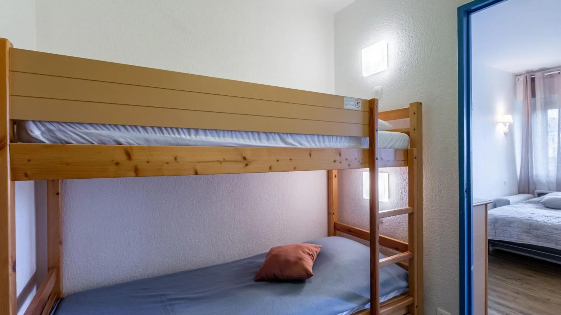 Apartment Les Platanes-3 By Interhome Σαιντ-Μαξίμ